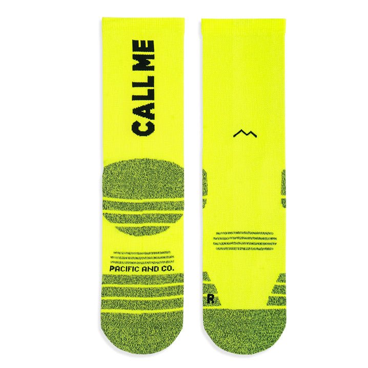 calcetines-amarillo-neon-yellow-running-socks-call-me-to-run-perfomance-deportivos